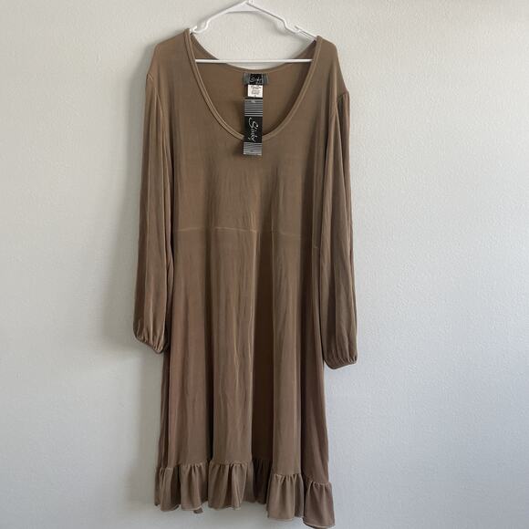 Slinky Brand Dress Women 2X Beige Liquid Knit Casual Flutter Hem Lagen Stretch - Picture 1 of 7